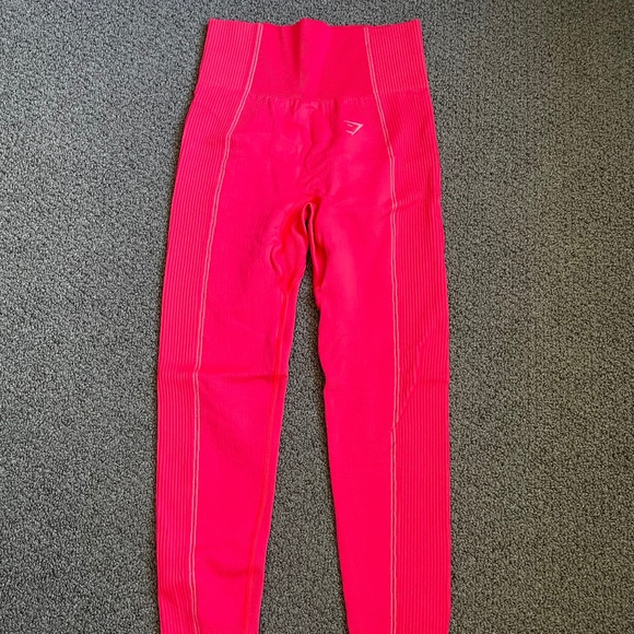 Gymshark Pants - Gymshark Leggings Seamless Pink Size Small